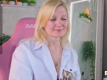 julie lucasss