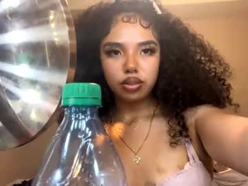 kittyizzy0 0