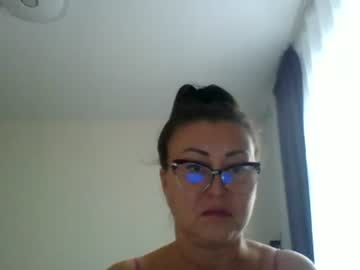 nika gucci