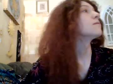 queencrimsonlvx